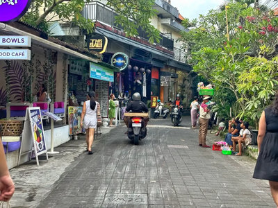 Ubud Center